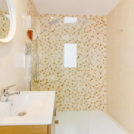 Apartamento Sara Ii